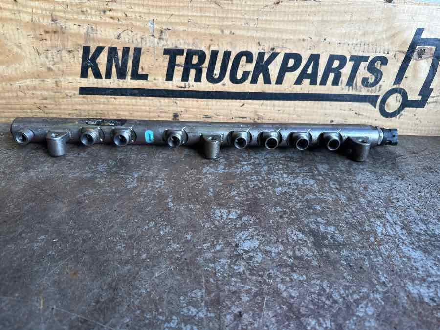 MAN FUEL PIPE 51.10311-6077 - Fornecimento de combustível de Caminhão: foto 1 MAN FUEL PIPE 51.10311-6077 - Fornecimento de combustível de Caminhão: foto 1