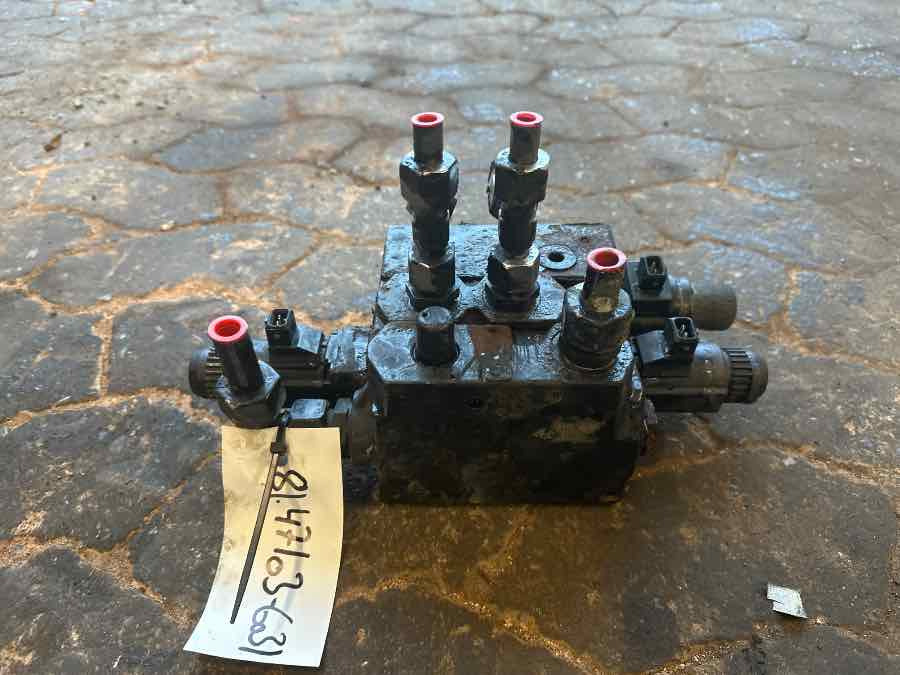 MAN STEERING VALVE  81.47103-6031 - Direcção de Caminhão: foto 1 MAN STEERING VALVE  81.47103-6031 - Direcção de Caminhão: foto 1
