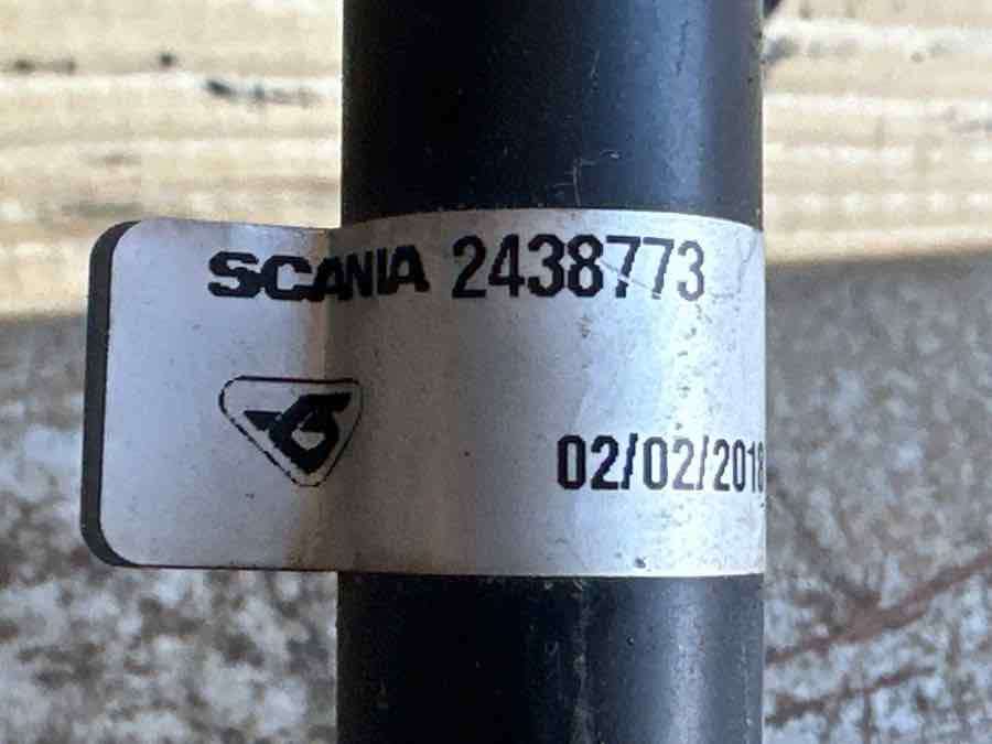 SCANIA A/C PIPE 2438773 - Tubo de admissão de Caminhão: foto 3 SCANIA A/C PIPE 2438773 - Tubo de admissão de Caminhão: foto 3