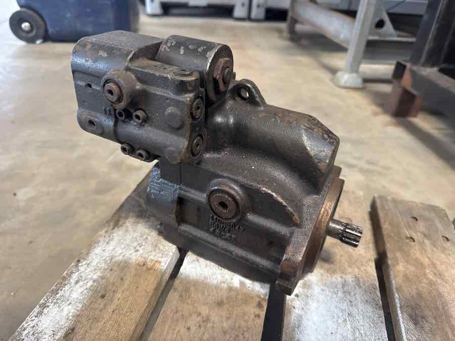 SCANIA BUS HYDRAULIC PUMP 2202323 - Hidráulica de Caminhão: foto 1 SCANIA BUS HYDRAULIC PUMP 2202323 - Hidráulica de Caminhão: foto 1