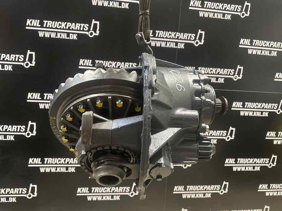 SCANIA DIFF R885 - 3.23 // 2300436 - Diferencial de Caminhão: foto 2 SCANIA DIFF R885 - 3.23 // 2300436 - Diferencial de Caminhão: foto 2