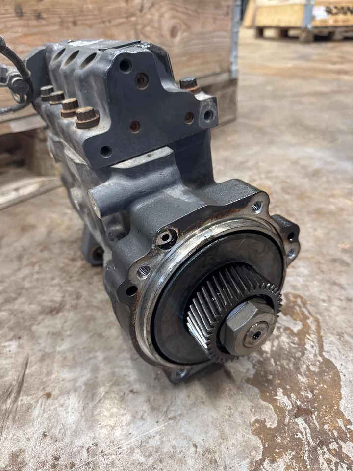 SCANIA FUEL PUMP 2358758 - Fornecimento de combustível de Caminhão: foto 3 SCANIA FUEL PUMP 2358758 - Fornecimento de combustível de Caminhão: foto 3