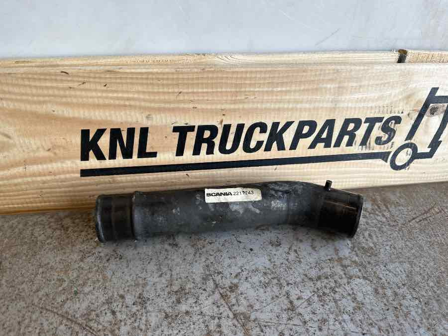 SCANIA PIPE 2211743 - Tubo de admissão de Caminhão: foto 1 SCANIA PIPE 2211743 - Tubo de admissão de Caminhão: foto 1