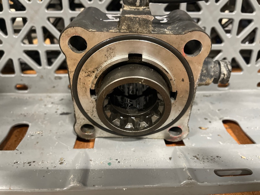 SCANIA PTO CONTROL CYLINDER 1530346 - Hidráulica de Caminhão: foto 2 SCANIA PTO CONTROL CYLINDER 1530346 - Hidráulica de Caminhão: foto 2