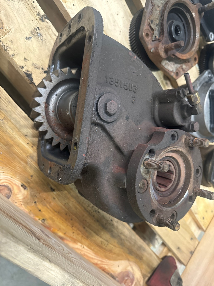 SCANIA PTO EG604 1364324 - Hidráulica de Caminhão: foto 2 SCANIA PTO EG604 1364324 - Hidráulica de Caminhão: foto 2