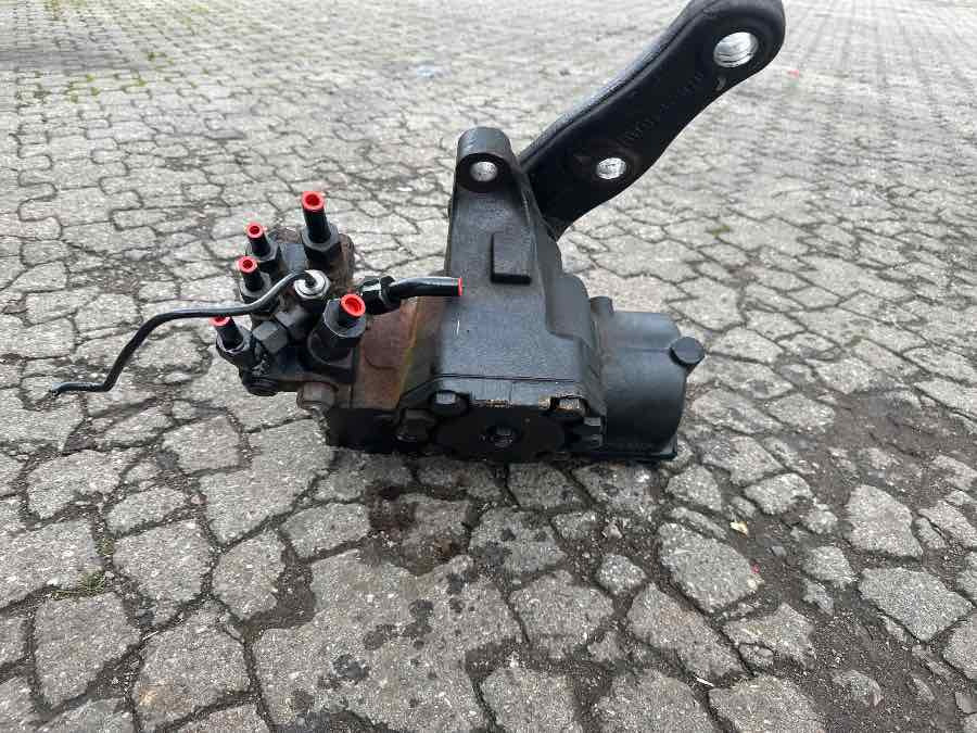 SCANIA STEERING GEAR TAS-87 // 2260739 - Direcção de Caminhão: foto 1 SCANIA STEERING GEAR TAS-87 // 2260739 - Direcção de Caminhão: foto 1