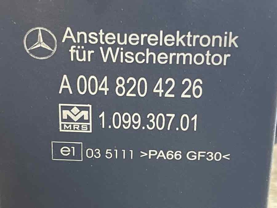 SETRA / MERCEDES ECU WIPER MOTOR A0048204226 - Centralina electrónica de Ônibus: foto 2 SETRA / MERCEDES ECU WIPER MOTOR A0048204226 - Centralina electrónica de Ônibus: foto 2