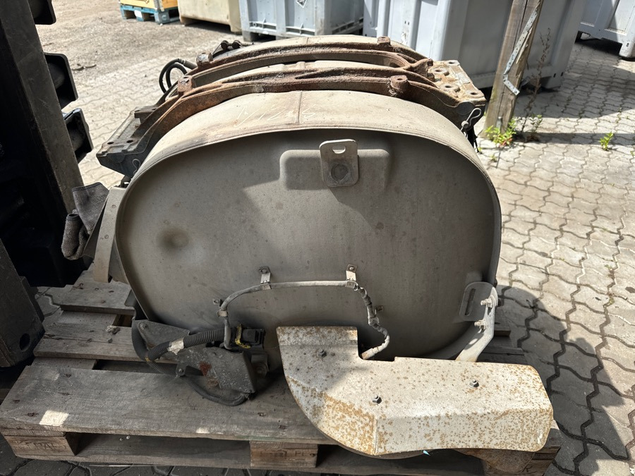 VOLVO EXHAUST 21364822 - Silenciador/ Sistema de escape de Caminhão: foto 2 VOLVO EXHAUST 21364822 - Silenciador/ Sistema de escape de Caminhão: foto 2