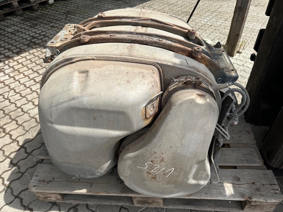 VOLVO EXHAUST 21364822 - Silenciador/ Sistema de escape de Caminhão: foto 1 VOLVO EXHAUST 21364822 - Silenciador/ Sistema de escape de Caminhão: foto 1