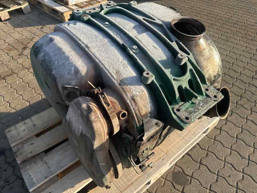 VOLVO EXHAUST 22495991 - Silenciador/ Sistema de escape de Caminhão: foto 3 VOLVO EXHAUST 22495991 - Silenciador/ Sistema de escape de Caminhão: foto 3
