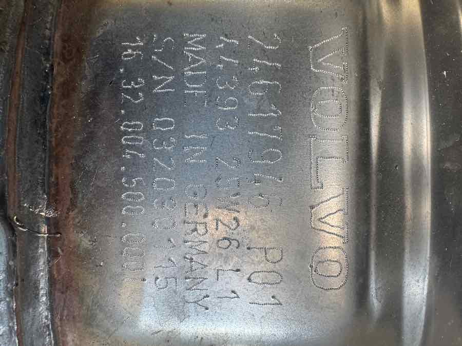 VOLVO EXHAUST 24617946 - Silenciador/ Sistema de escape de Caminhão: foto 4 VOLVO EXHAUST 24617946 - Silenciador/ Sistema de escape de Caminhão: foto 4