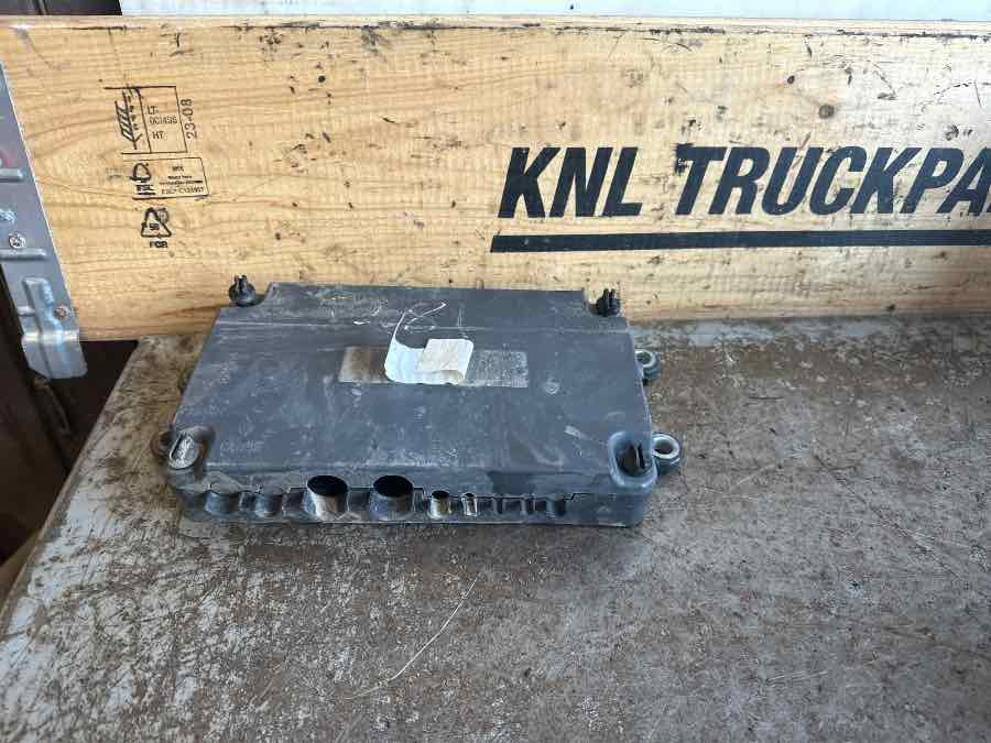 VOLVO FUSE BOX 23098516 - Sistema elétrico de Caminhão: foto 1 VOLVO FUSE BOX 23098516 - Sistema elétrico de Caminhão: foto 1