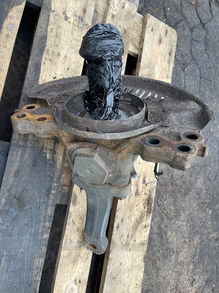 VOLVO STEERING KNUCKLE 22848431 - Manga de eixo: foto 1 VOLVO STEERING KNUCKLE 22848431 - Manga de eixo: foto 1
