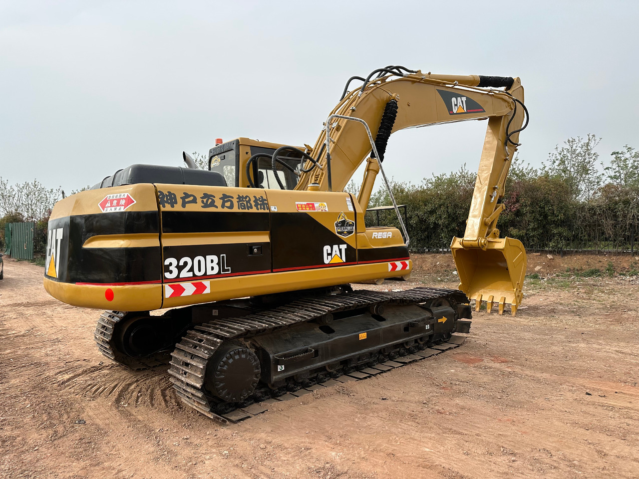 CAT 320BL - Escavadora de rastos: foto 4 CAT 320BL - Escavadora de rastos: foto 4