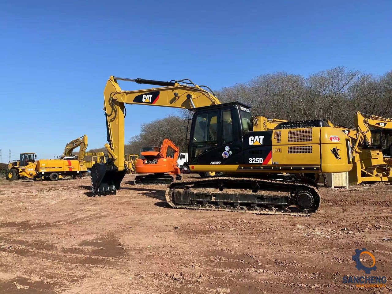 Escavadeira CAT 325D: foto 6