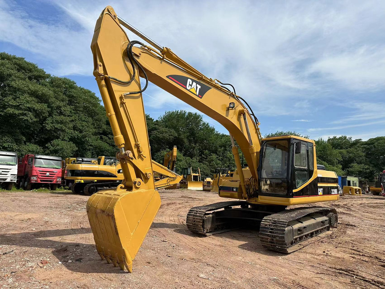 CATERPILLAR 320BL - Escavadora de rastos: foto 4 CATERPILLAR 320BL - Escavadora de rastos: foto 4