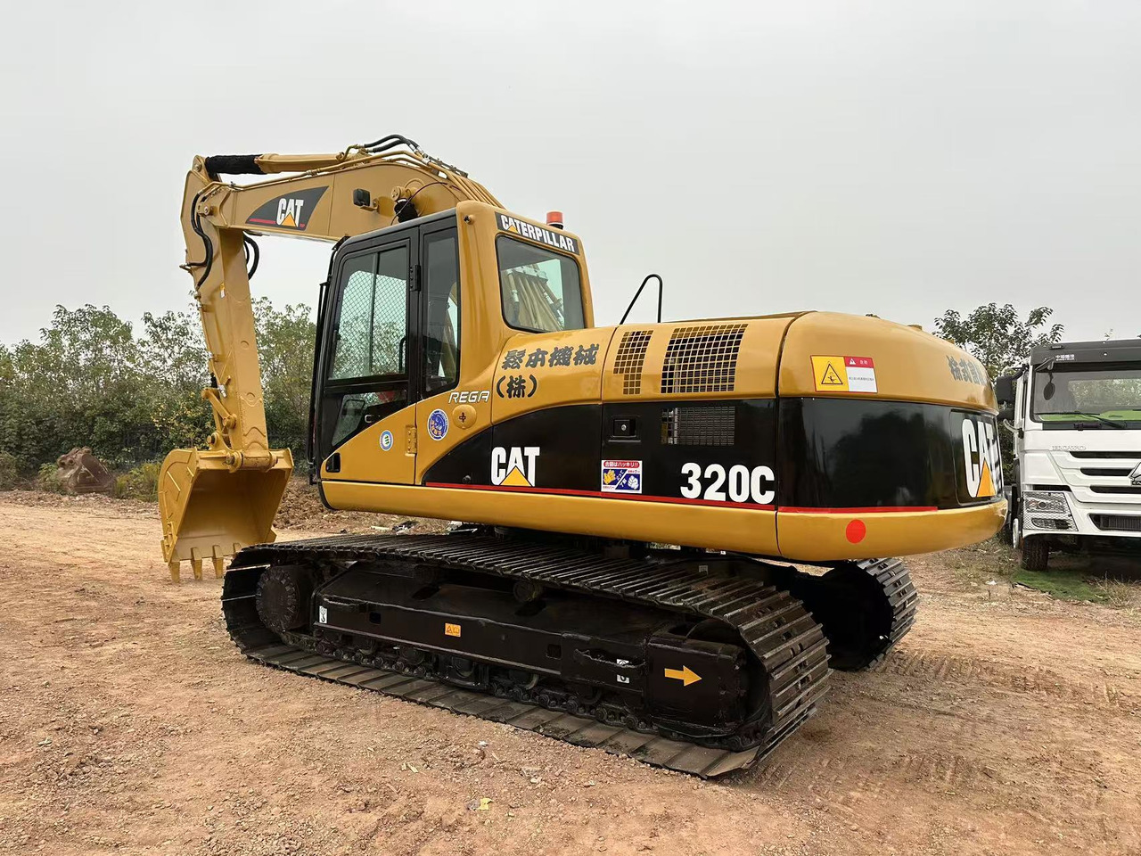 CATERPILLAR 320C - Escavadora de rastos: foto 4 CATERPILLAR 320C - Escavadora de rastos: foto 4