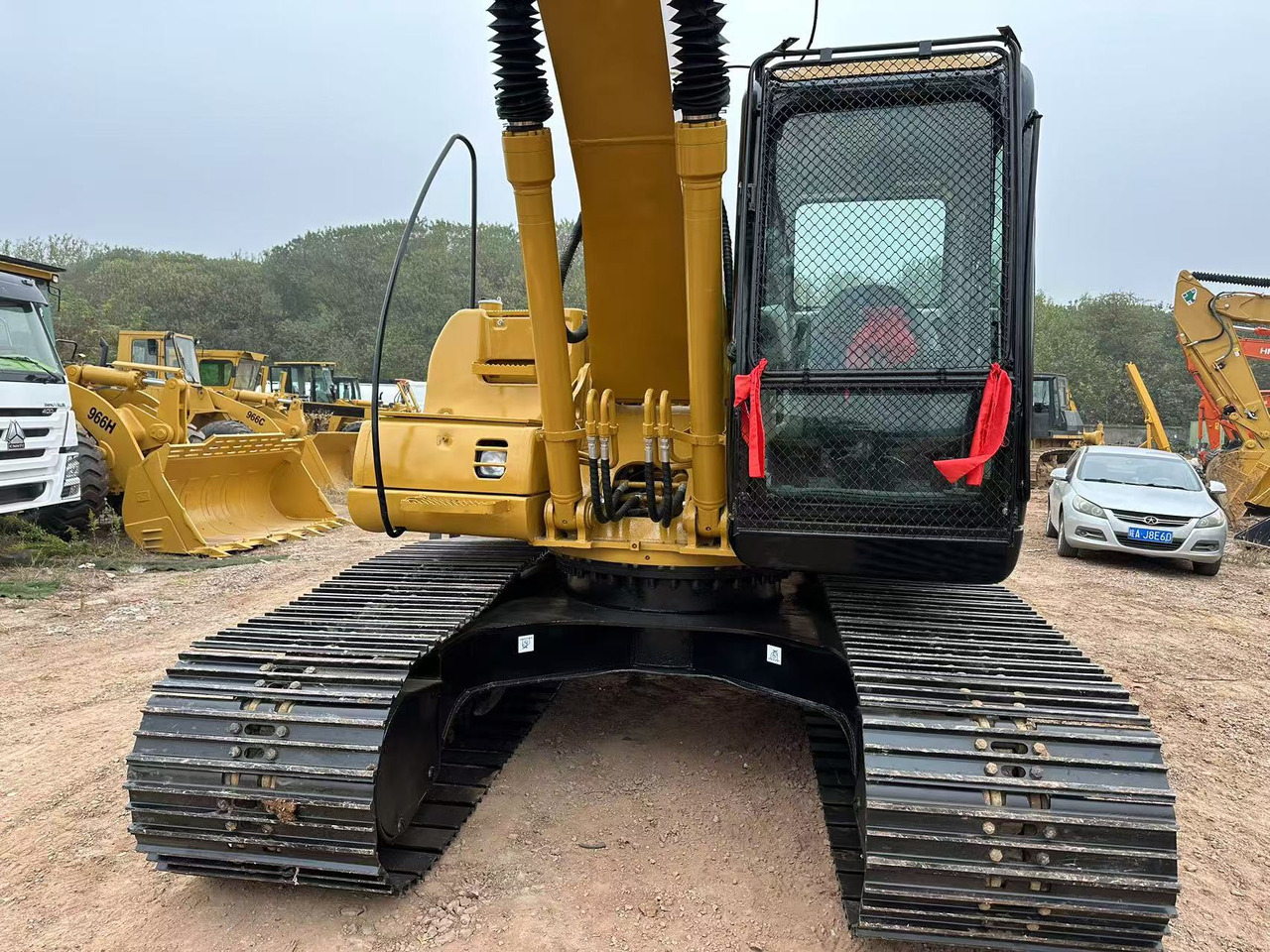 Escavadora de rastos CATERPILLAR 320CL crawler excavator: foto 9