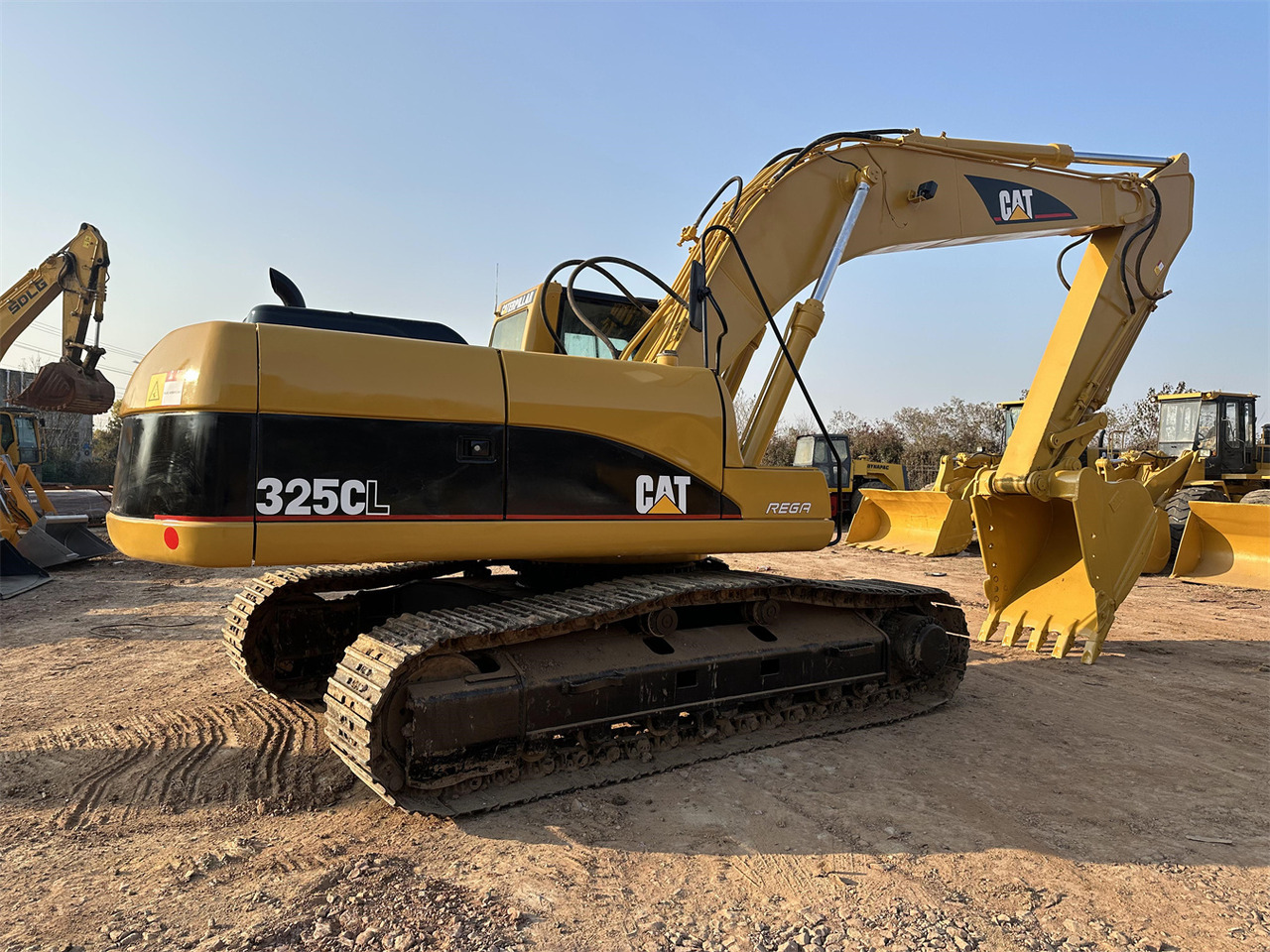 CATERPILLAR 325C - Escavadora de rastos: foto 5 CATERPILLAR 325C - Escavadora de rastos: foto 5