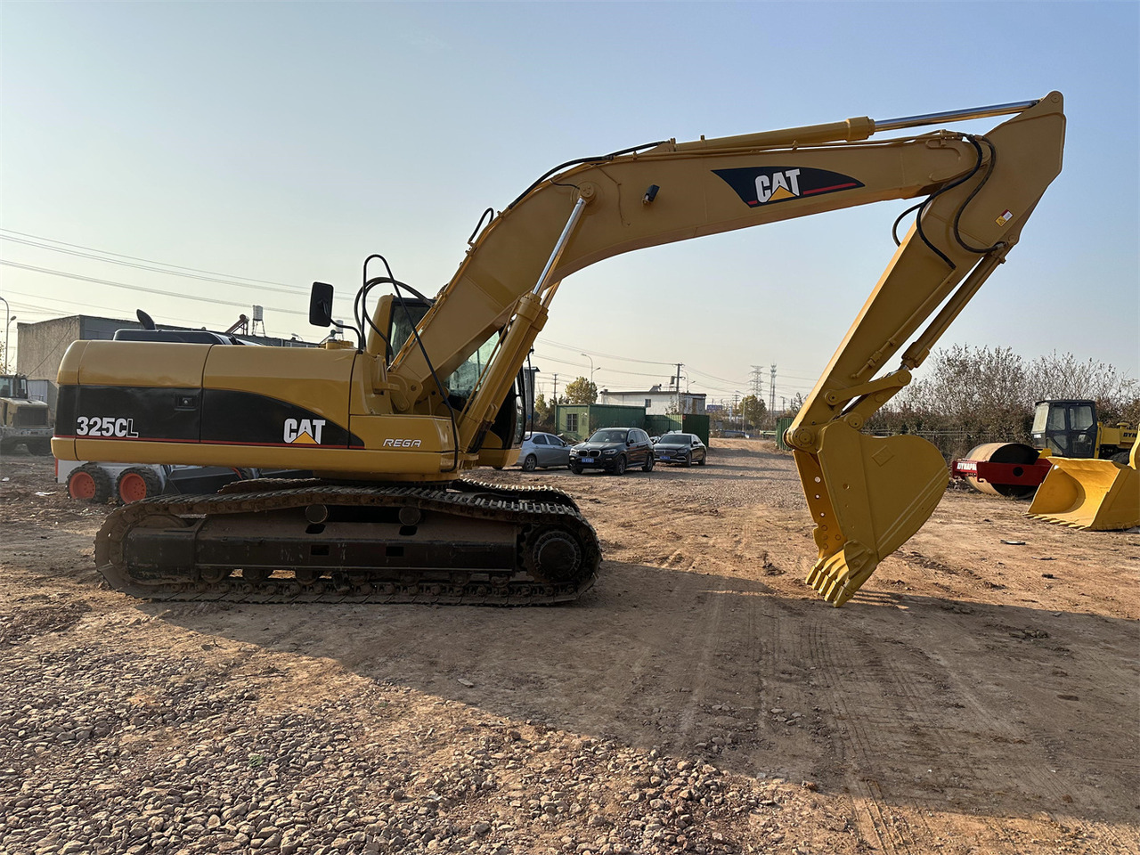 Escavadora de rastos CATERPILLAR 325C: foto 9