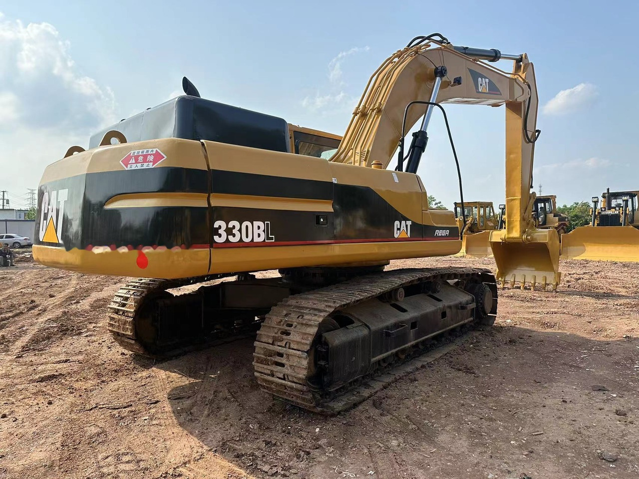 CATERPILLAR 330B - Escavadora de rastos: foto 1 CATERPILLAR 330B - Escavadora de rastos: foto 1