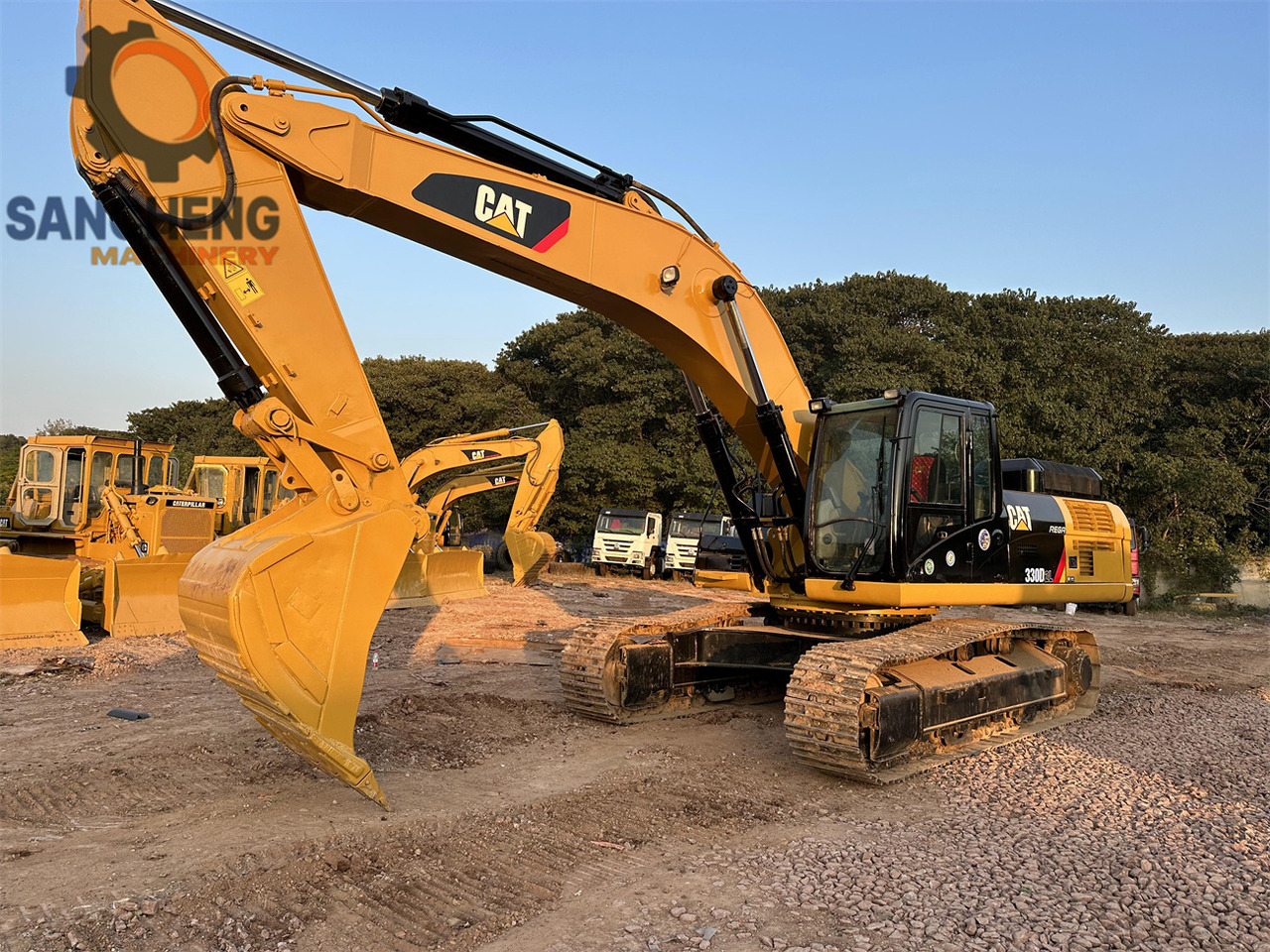 Escavadora de rastos CATERPILLAR 330D2L: foto 6