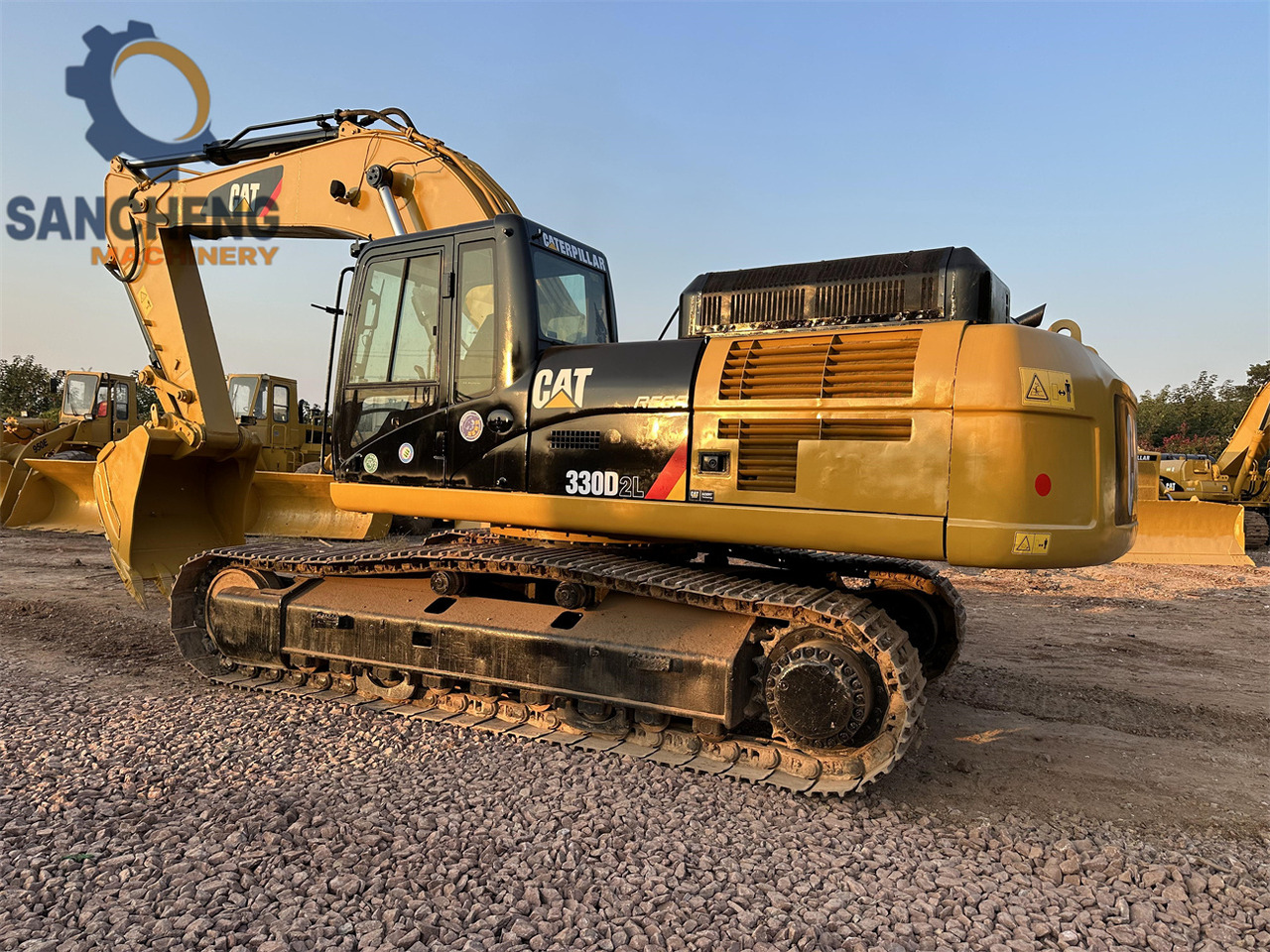 CATERPILLAR 330D2L - Escavadora de rastos: foto 4 CATERPILLAR 330D2L - Escavadora de rastos: foto 4
