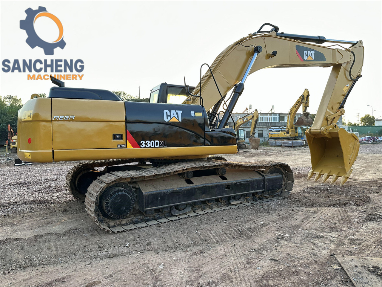 Escavadora de rastos CATERPILLAR 330D2L: foto 7
