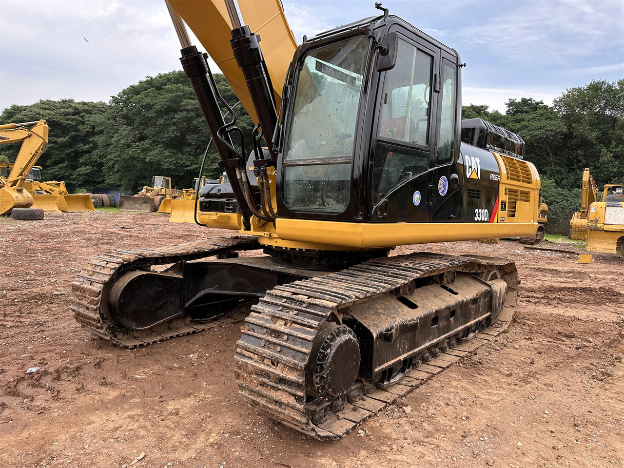 CATERPILLAR 330DL - Escavadora de rastos: foto 4 CATERPILLAR 330DL - Escavadora de rastos: foto 4