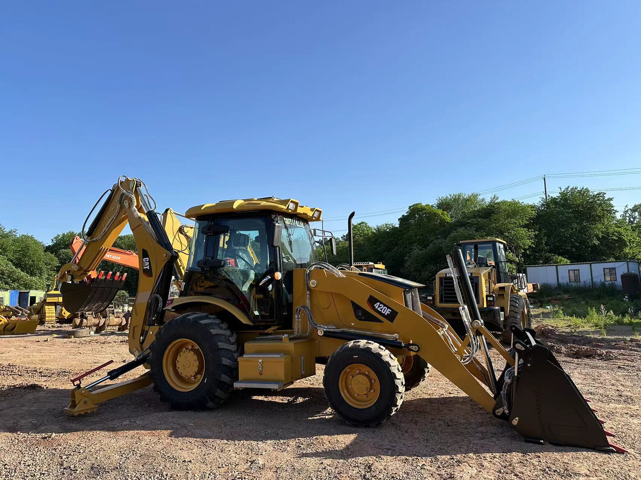 CATERPILLAR 420F2 - Retroescavadeira: foto 5 CATERPILLAR 420F2 - Retroescavadeira: foto 5