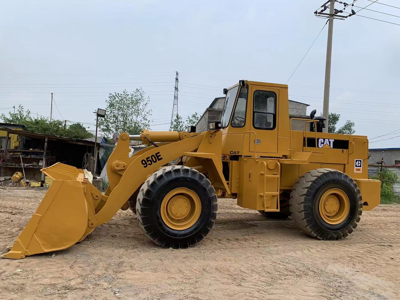 CATERPILLAR 950E - Carregadeira de rodas: foto 2 CATERPILLAR 950E - Carregadeira de rodas: foto 2