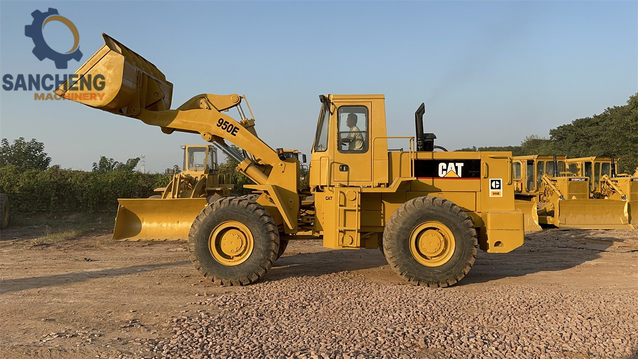 Carregadeira de rodas CATERPILLAR 950E: foto 10