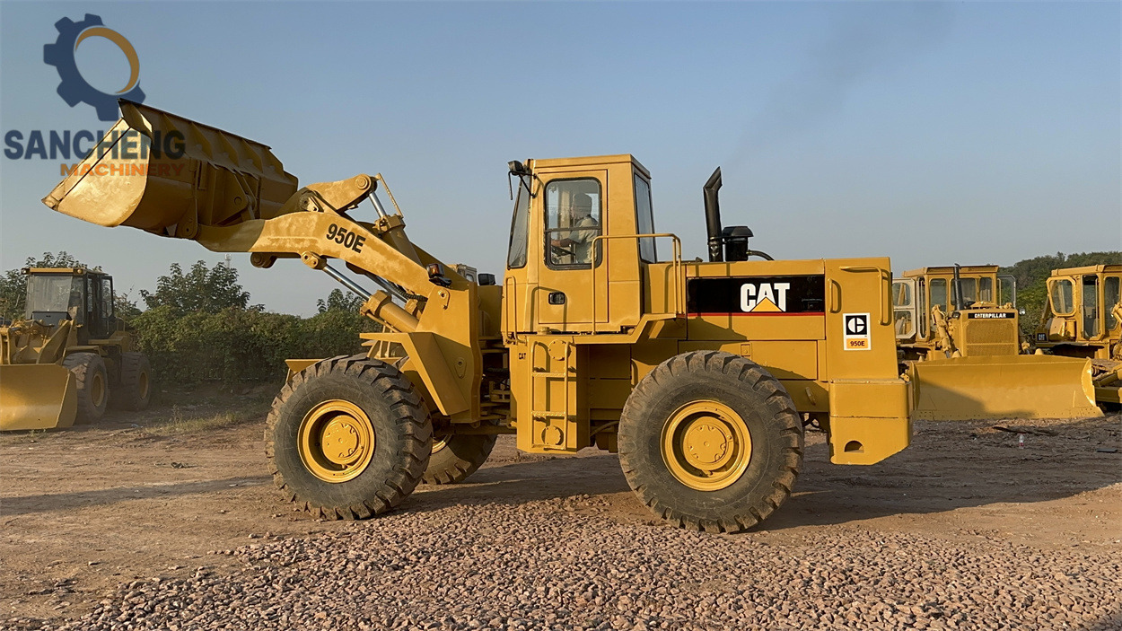 CATERPILLAR 950E - Carregadeira de rodas: foto 4 CATERPILLAR 950E - Carregadeira de rodas: foto 4