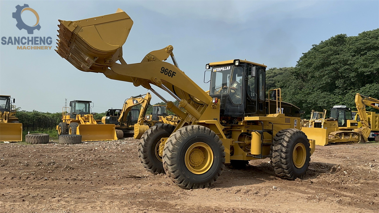 CATERPILLAR 966F - Carregadeira de rodas: foto 4 CATERPILLAR 966F - Carregadeira de rodas: foto 4