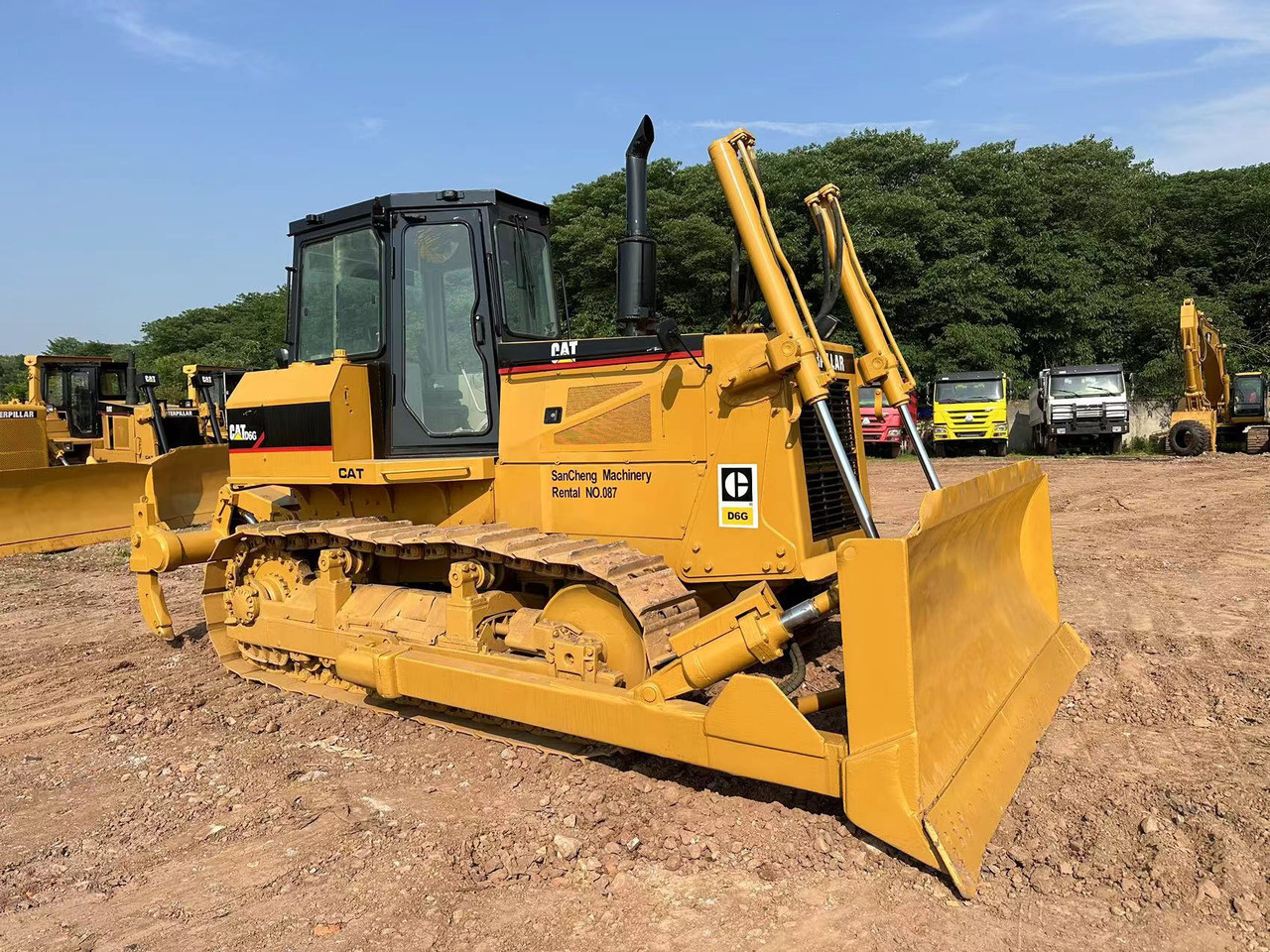 CATERPILLAR D6G Crawler Dozer - Buldôzer: foto 3 CATERPILLAR D6G Crawler Dozer - Buldôzer: foto 3