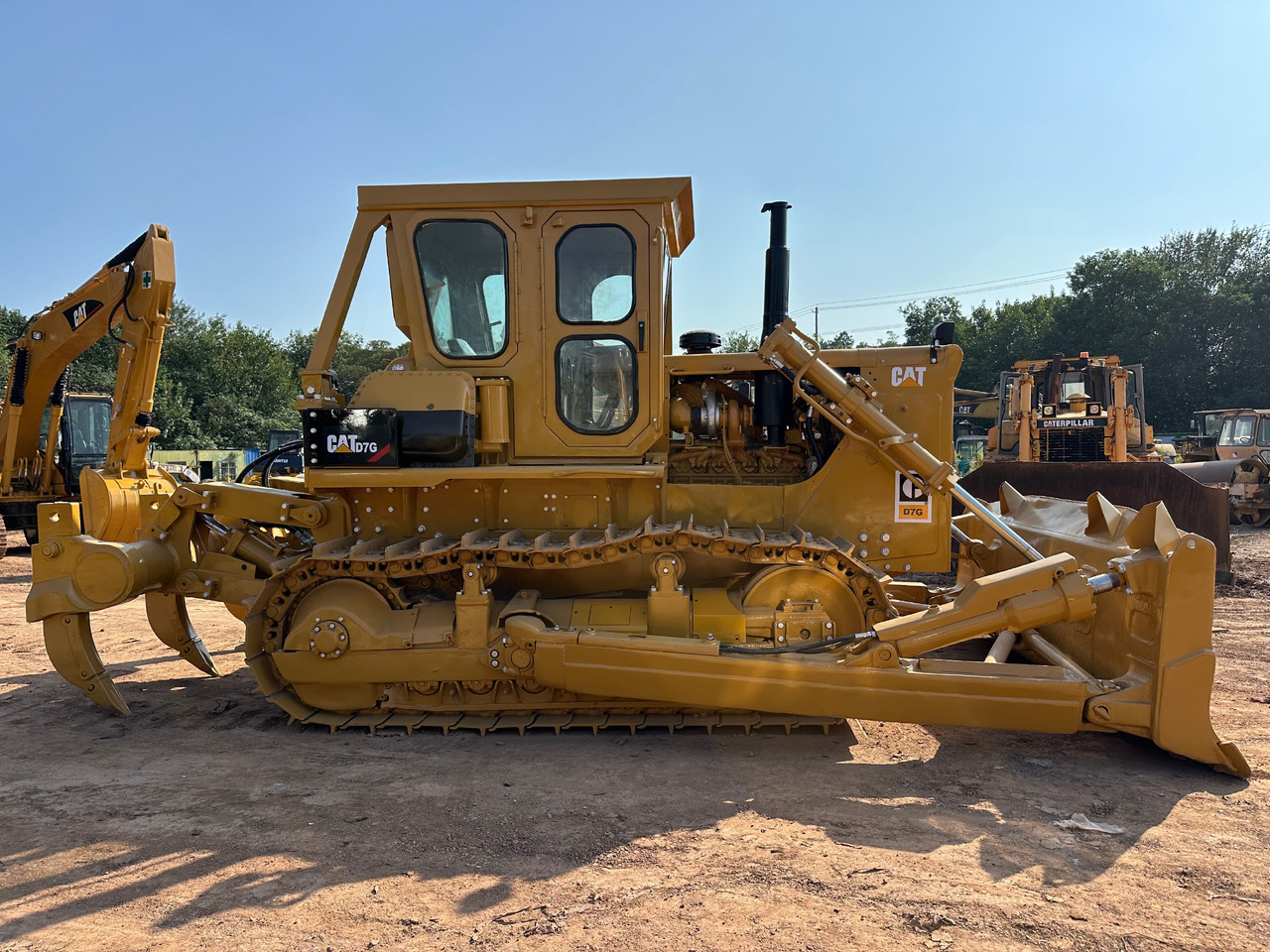 CATERPILLAR D7G bulldozer - Buldôzer: foto 3 CATERPILLAR D7G bulldozer - Buldôzer: foto 3