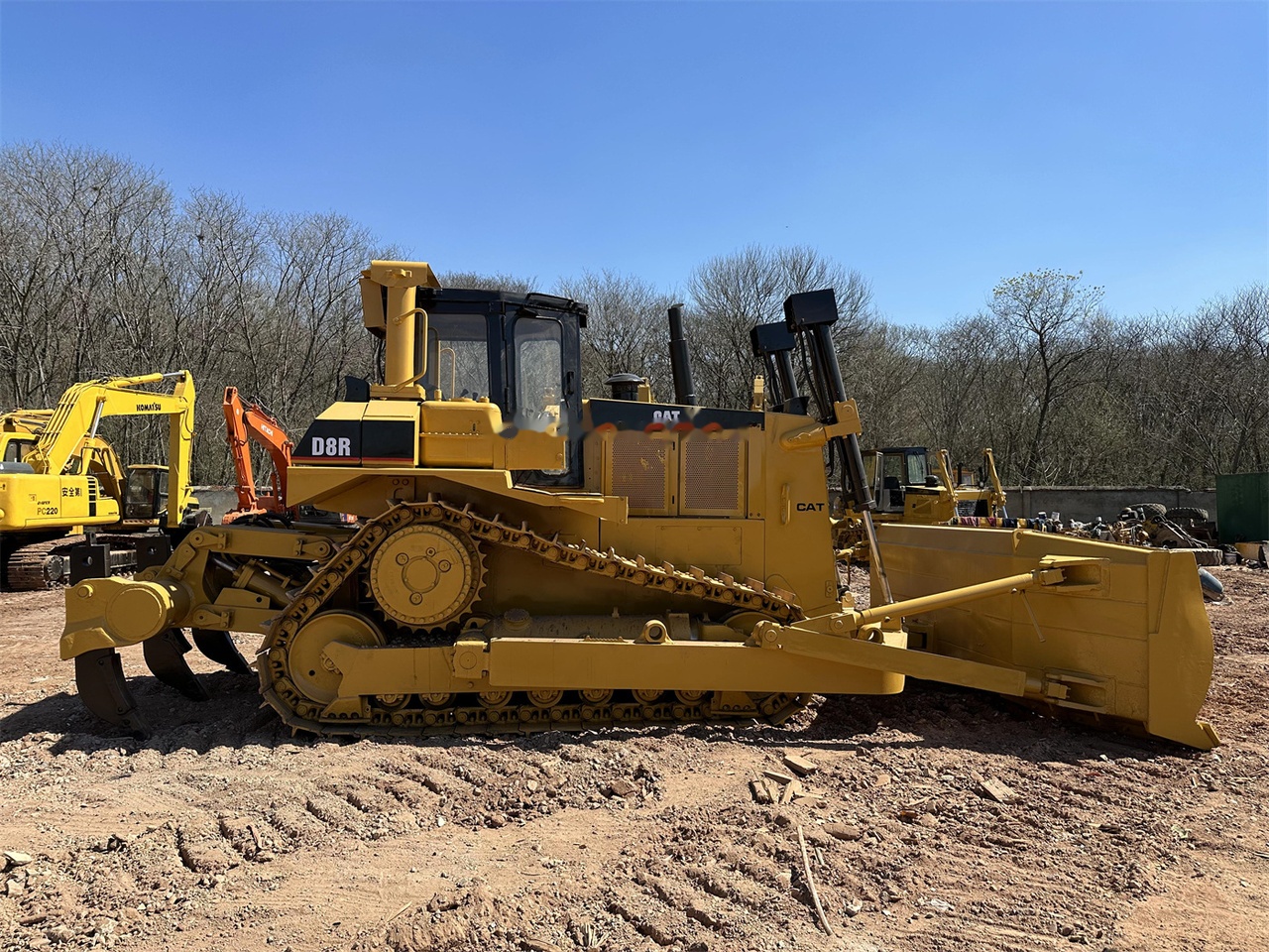CATERPILLAR D8R - Buldôzer: foto 2 CATERPILLAR D8R - Buldôzer: foto 2