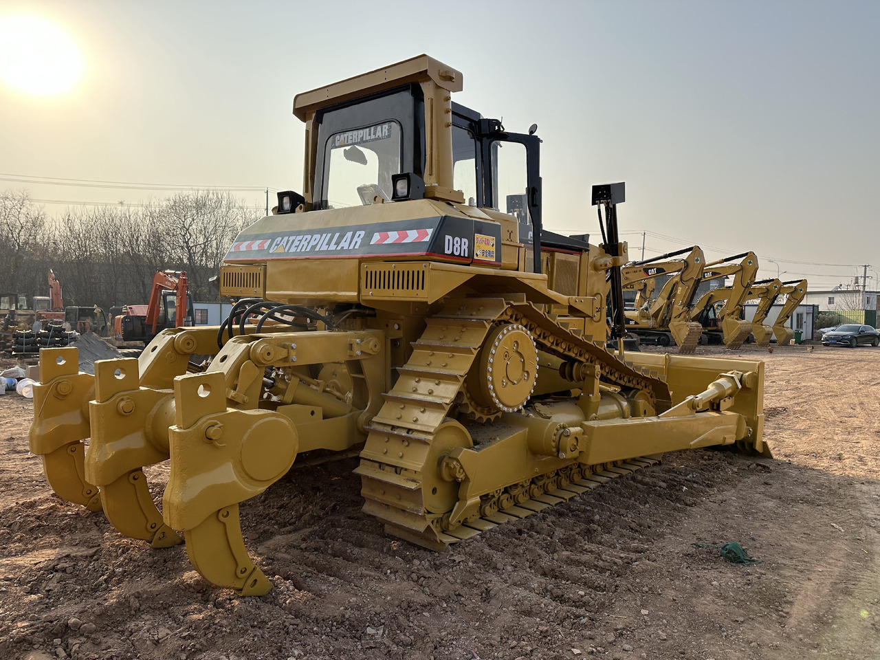 CATERPILLAR D8R - Buldôzer: foto 2 CATERPILLAR D8R - Buldôzer: foto 2