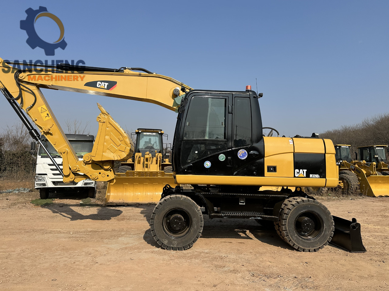 Escavadeira de rodas CATERPILLAR M320D2: foto 6