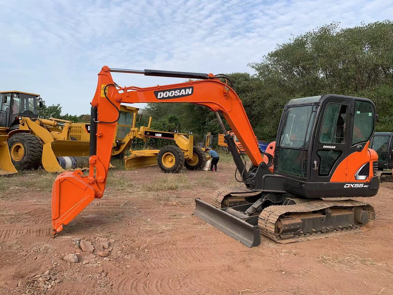 DOOSAN DX55 - Escavadeira: foto 3 DOOSAN DX55 - Escavadeira: foto 3