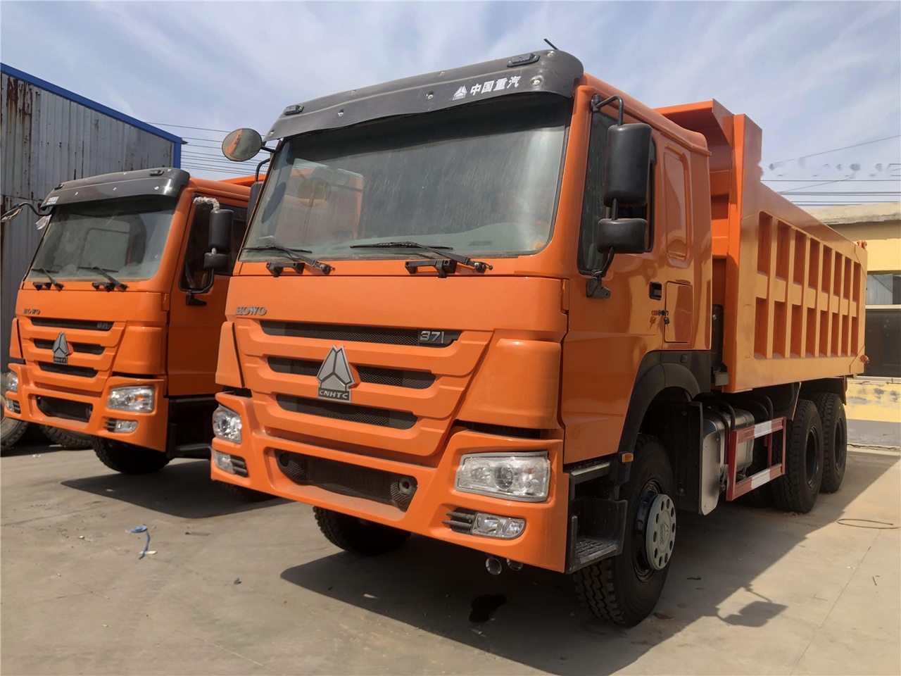 SINOTRUK HOWO 371 Dump truck - Caminhão basculante: foto 1 SINOTRUK HOWO 371 Dump truck - Caminhão basculante: foto 1