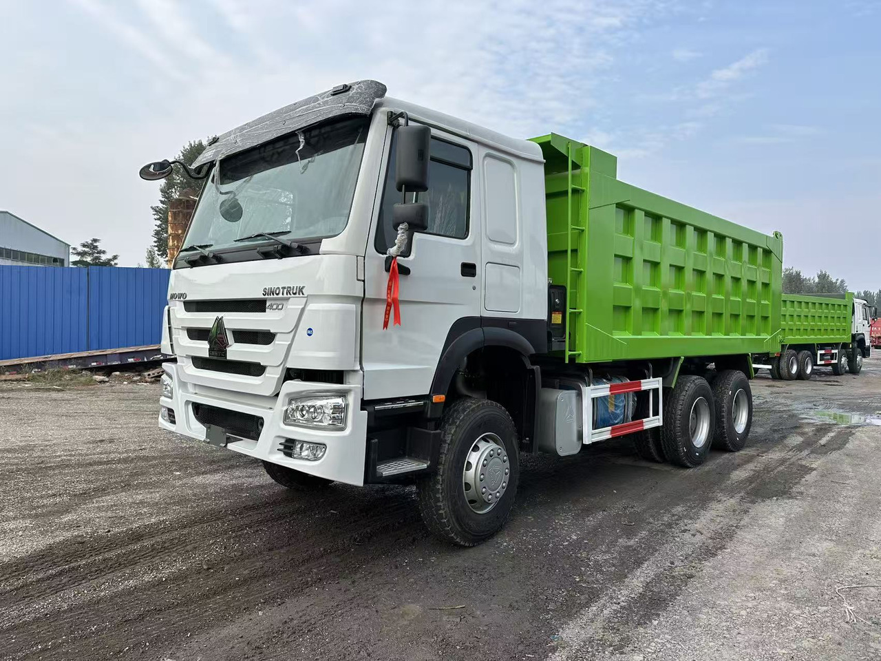 SINOTRUK HOWO 400HP 6X4 Tipper Truck - Caminhão basculante: foto 3 SINOTRUK HOWO 400HP 6X4 Tipper Truck - Caminhão basculante: foto 3