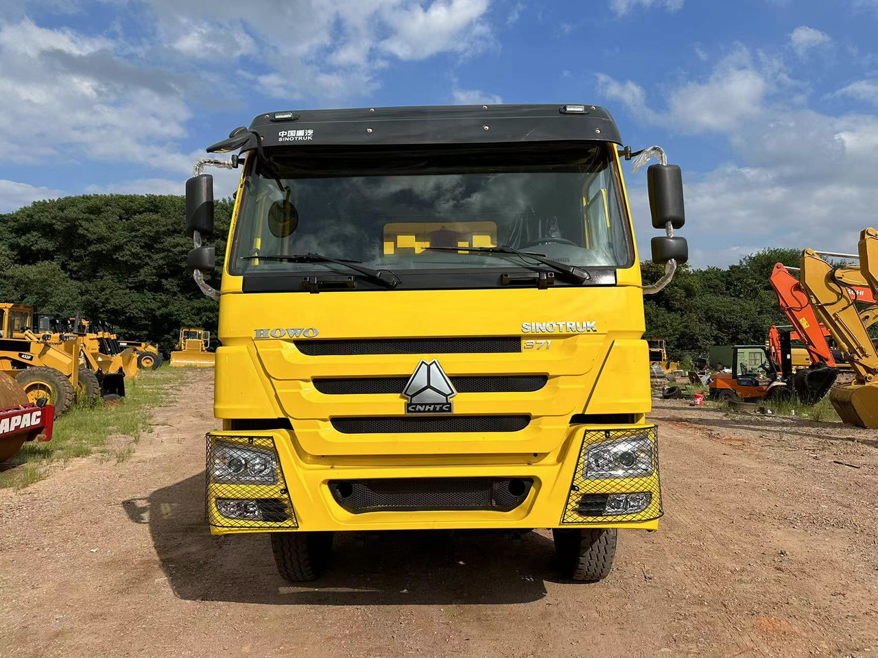 SINOTRUK Howo 371 Dump truck - Caminhão basculante: foto 3 SINOTRUK Howo 371 Dump truck - Caminhão basculante: foto 3