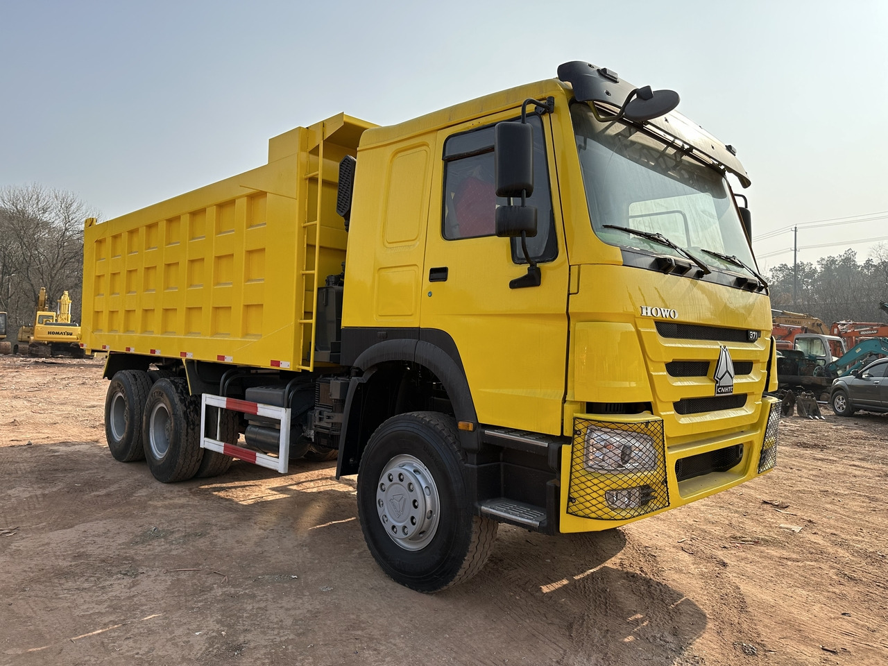 SINOTRUK Howo 6x4 Dump truck 371hp - Caminhão basculante: foto 1 SINOTRUK Howo 6x4 Dump truck 371hp - Caminhão basculante: foto 1