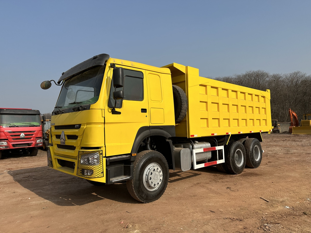 SINOTRUK Howo 6x4 Dump truck 371hp - Caminhão basculante: foto 2 SINOTRUK Howo 6x4 Dump truck 371hp - Caminhão basculante: foto 2