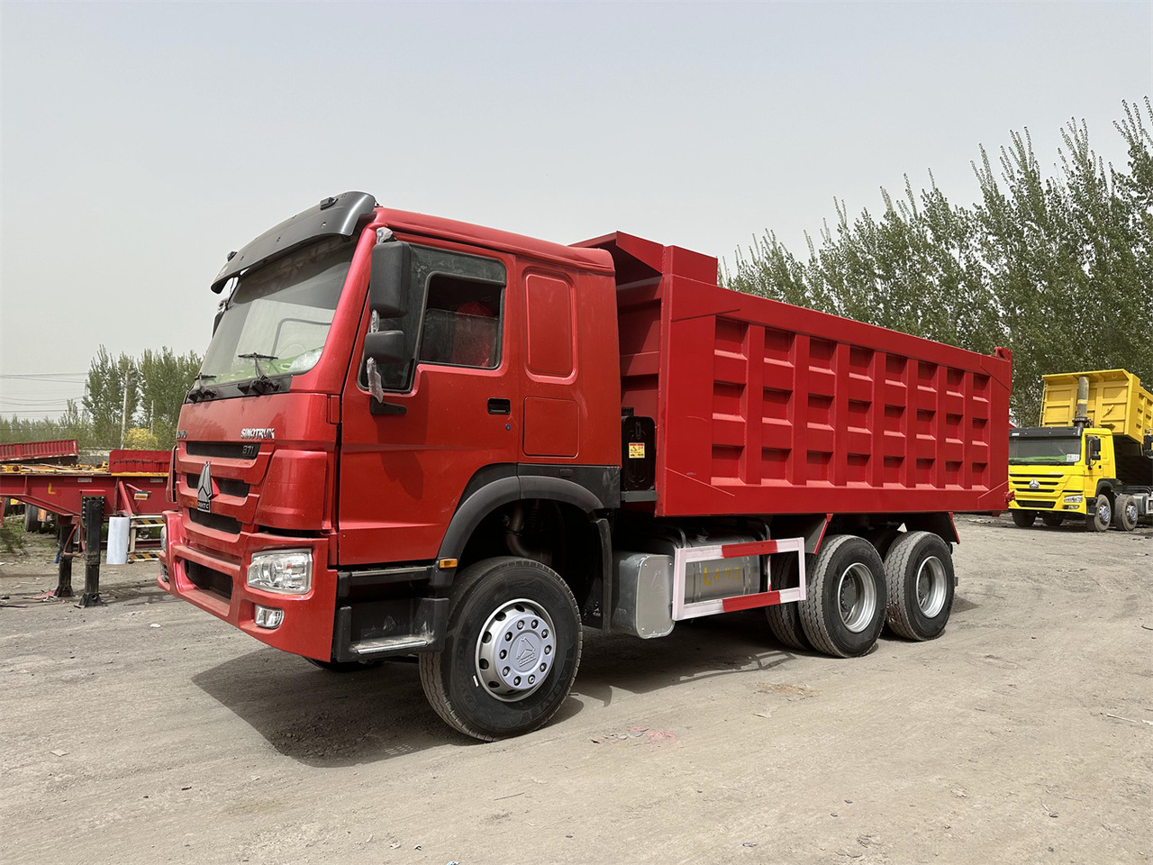 SINOTRUK Howo Dump truck 371 - Caminhão basculante: foto 1 SINOTRUK Howo Dump truck 371 - Caminhão basculante: foto 1