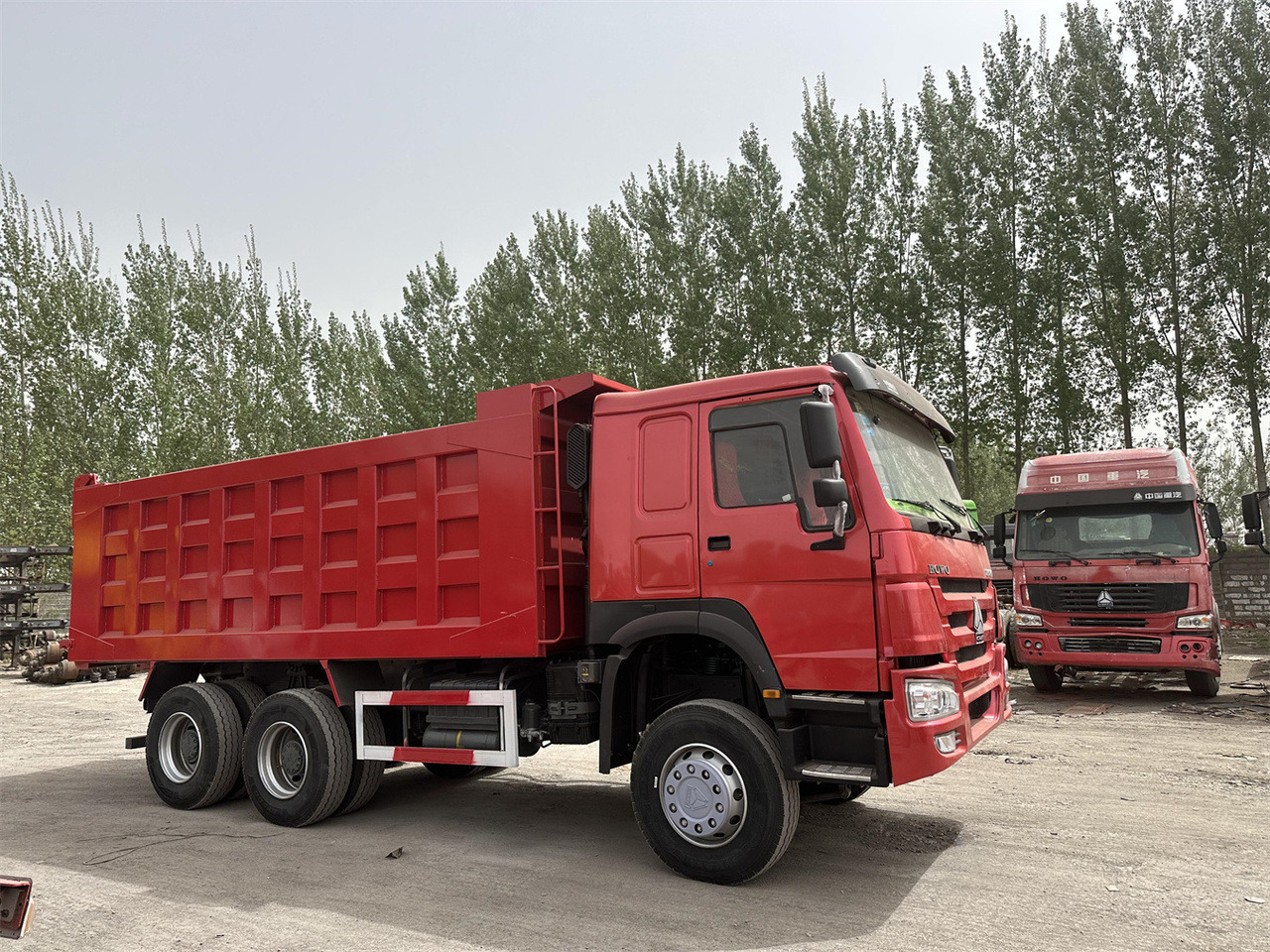 SINOTRUK Howo Dump truck 371 - Caminhão basculante: foto 1 SINOTRUK Howo Dump truck 371 - Caminhão basculante: foto 1