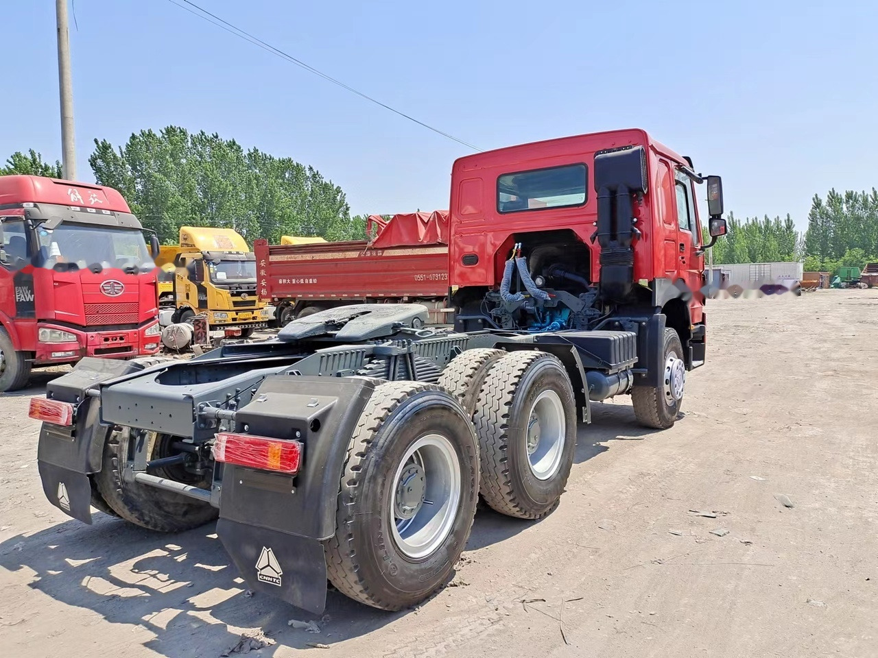 SINOTRUK Howo tractor unit 420 - Tractor: foto 4 SINOTRUK Howo tractor unit 420 - Tractor: foto 4