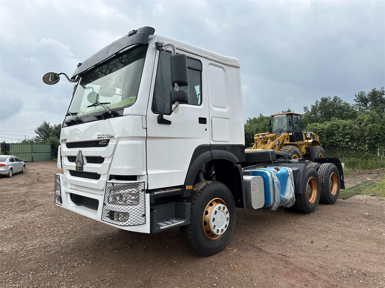 SINOTRUK Howo tractor unit 420hp - Tractor: foto 3 SINOTRUK Howo tractor unit 420hp - Tractor: foto 3