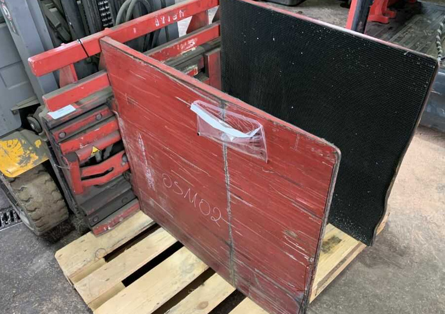 A.T.I.B. 474.181, Kartonklammer - Grampo de Equipamento de movimentação: foto 1 A.T.I.B. 474.181, Kartonklammer - Grampo de Equipamento de movimentação: foto 1